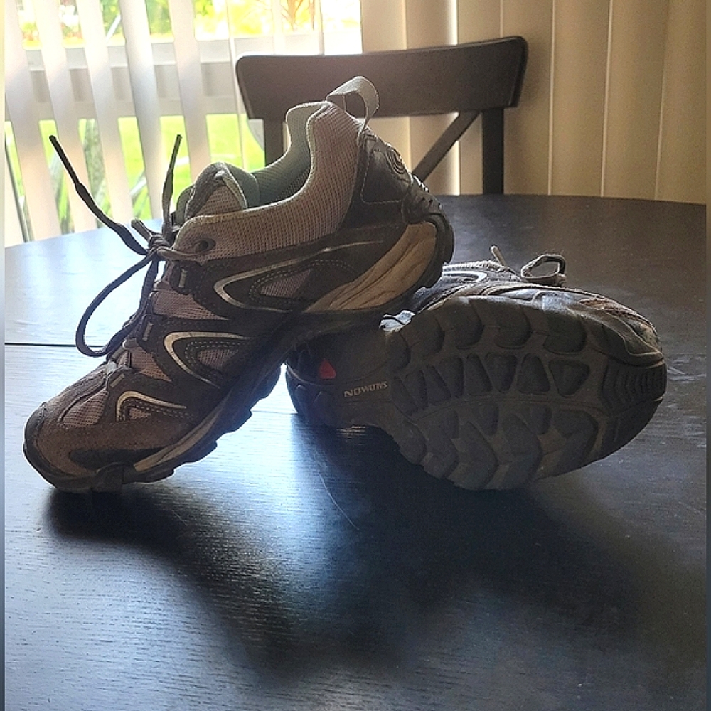 Salomon Women's Hiking Trail Running Shoes Size 8 - Picture 6 of 12